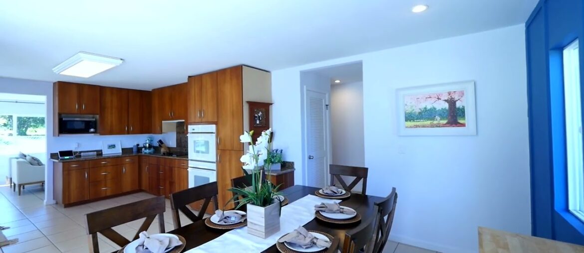 Just Listed- 3 bedroom/2.5 Bathroom near desirable Hawi, Hawaii. Country island living