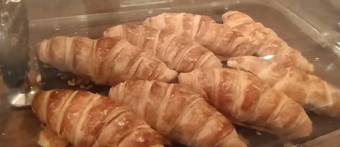 Chilling at La Vie Parisienne: French Restaurant, Bakery and Wine Library in Cebu City, Philippines Chilling at La Vie Parisienne: French Restaurant, Bakery and Wine Library in Cebu City, Philippines