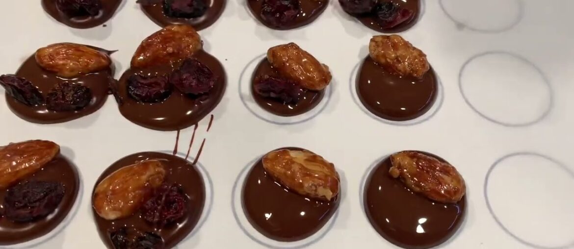 Making our Mini Mendiants