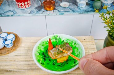 How to make pan-fried mahi fish with pesto sauce with french fries | Fish fry recipe.