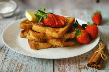 Classic French Toast I 5 Mins Quick & Easy Breakfast Recipe #frenchtoast#breadtoast #breakfastideas