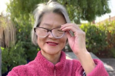 Makeup and pear lemon curd and googoo