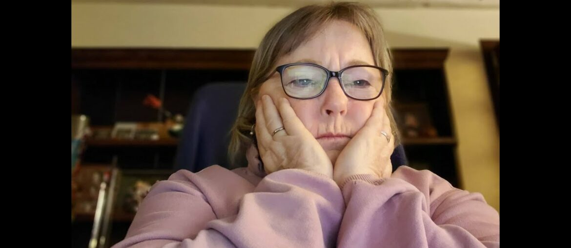 WHY ARE FRENCH WOMEN SLIMMER? WHY ARE FRENCH WOMEN SLIMMER?