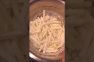 How to make crispy French Fries Recipe||Best homemade Recipe||Seasonal fries recipe #ytube #shorts