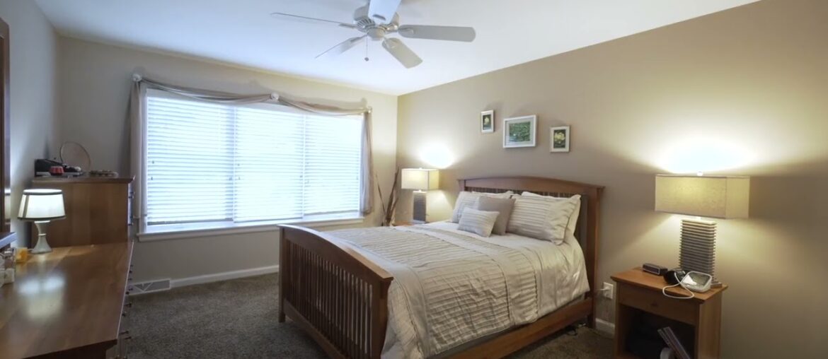 Baraboo Country Club – Gorgeous 3 bedroom, 2.5 bath condo with high end finishes. Baraboo Country Club - Gorgeous 3 bedroom, 2.5 bath condo with high end finishes.