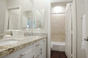 11610 Cloverfield Cir MLS