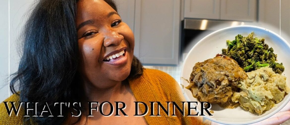 What's For Dinner | French Onion Chicken Thighs | Date Night Pinterest Meal | FROM HEAD TO CURVE