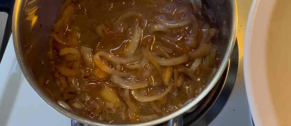 CLASSIC FRENCH ONION SOUP