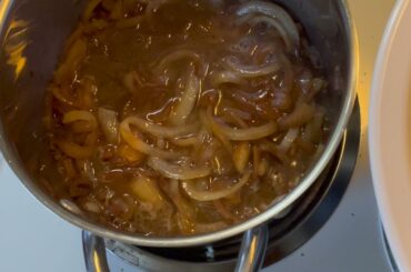 CLASSIC FRENCH ONION SOUP