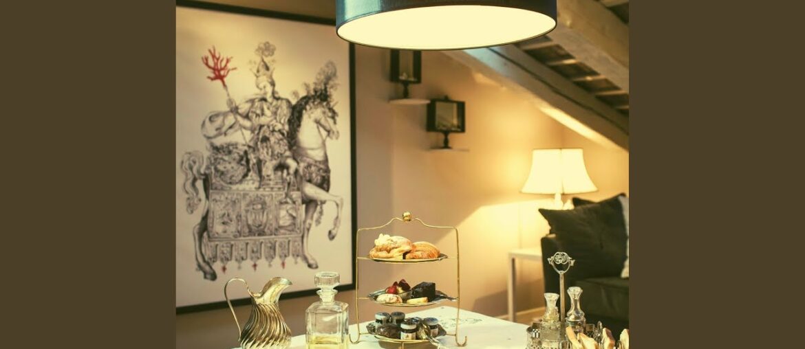 Hypnotic Moods for Dining with Friends