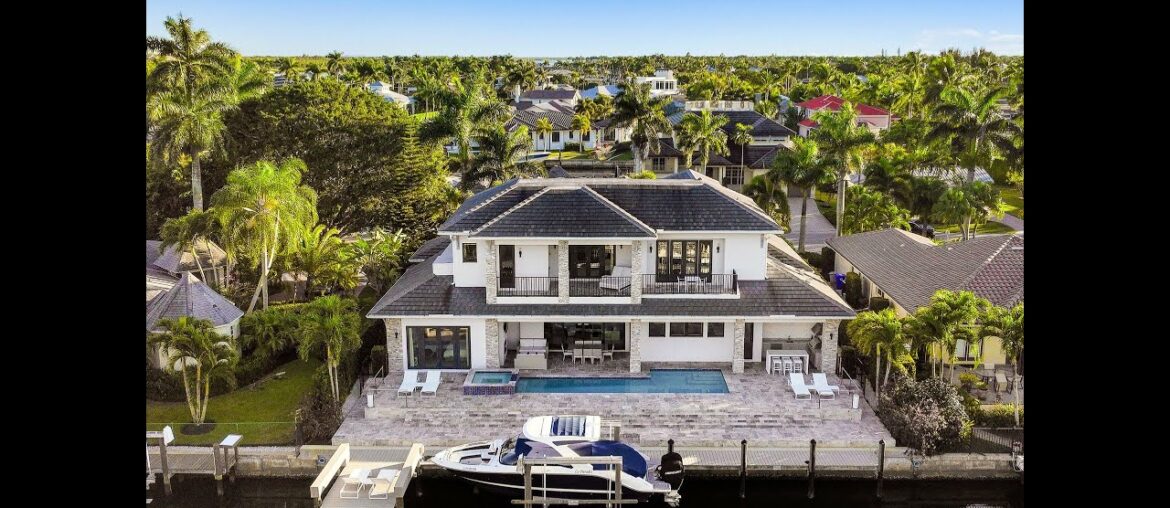Inside a Sophisticated Boating Home in Royal Harbor | Melinda Gunther Naples Realtor