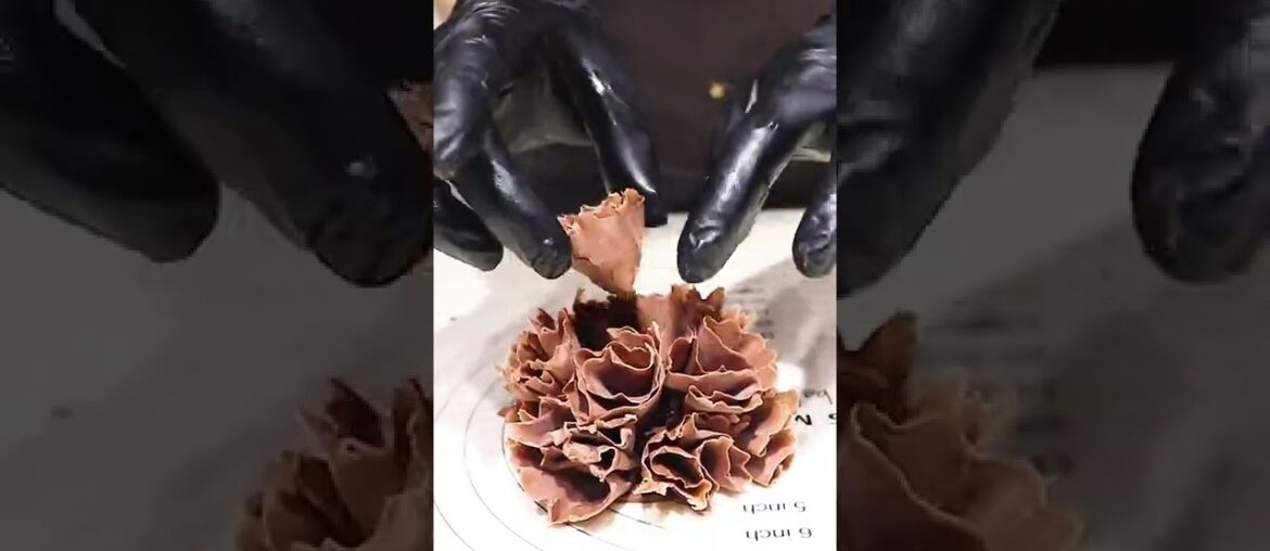 Kuaishou Kitchen Food French Pastry Happy May Day let the dessert warm us  #shorts