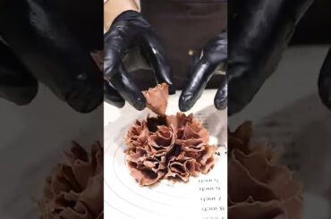 Kuaishou Kitchen Food French Pastry Happy May Day let the dessert warm us  #shorts