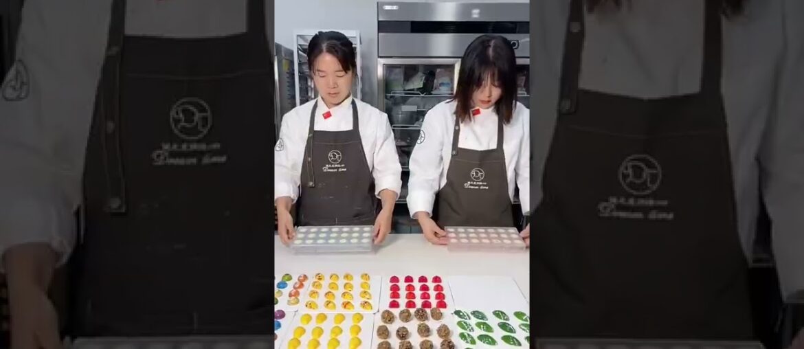 Come and play together eat chocolate and grow meat together Gourmet Everyone is a foodie French past