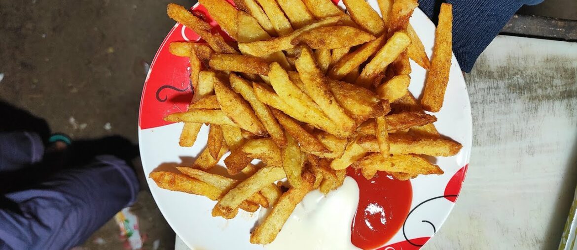 Crispy French Fries in Roadside at 30 Taka |  Pakistani Street Food |