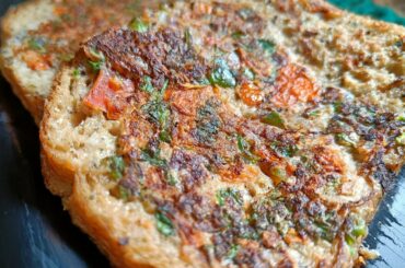 Masala French Toast Indian Style | Quick Breakfast Recipe | Easy French Toast Recipe #shorts #viral