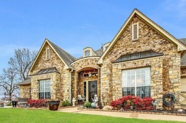 1306 N Old North Pl, Sand Springs, OK, 74063