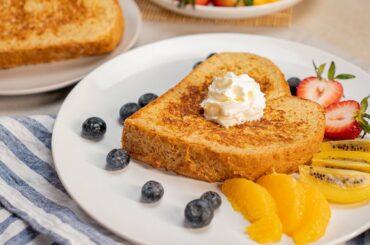 How To Make EASY LIGHT CINNAMON FRENCH TOAST | Recipes.net