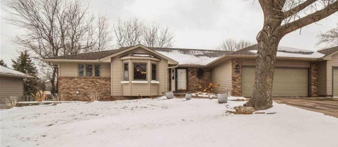 3521 S Marson Manor Cir, Sioux Falls, SD Presented by Ann Den Boer.