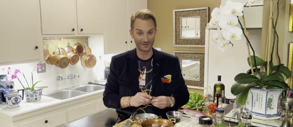The Dapper Swede makes French escargot. Simple but delicious supper