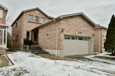 896 Rambleberry Avenue, Pickering - Open House Video Tour