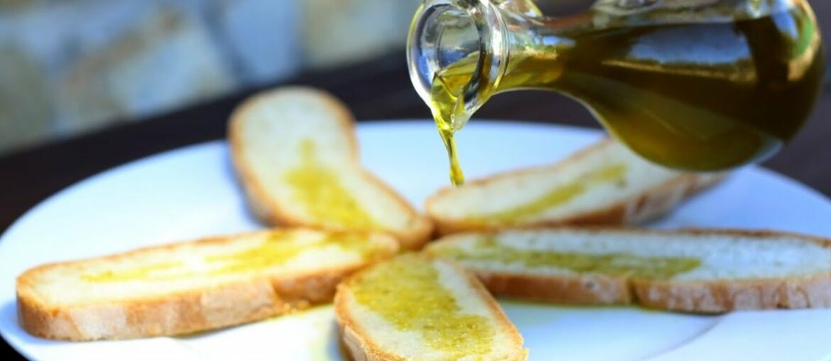 Sneaky Ways Italian Restaurants Are Scamming You Sneaky Ways Italian Restaurants Are Scamming You