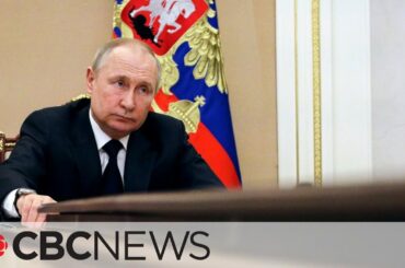 Putin calls pro-Western Russians 'traitors,' threatens 'self-cleansing'