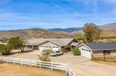 8001 Clayvale Road, Agua Dulce, CA Presented by Marilyn Garner.