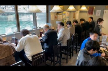 Full of BUSINESSES MAN in the restaurant. | Japanese food | street food | Udon