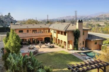 10050 Wentworth Street :: Shadow Hills 91040