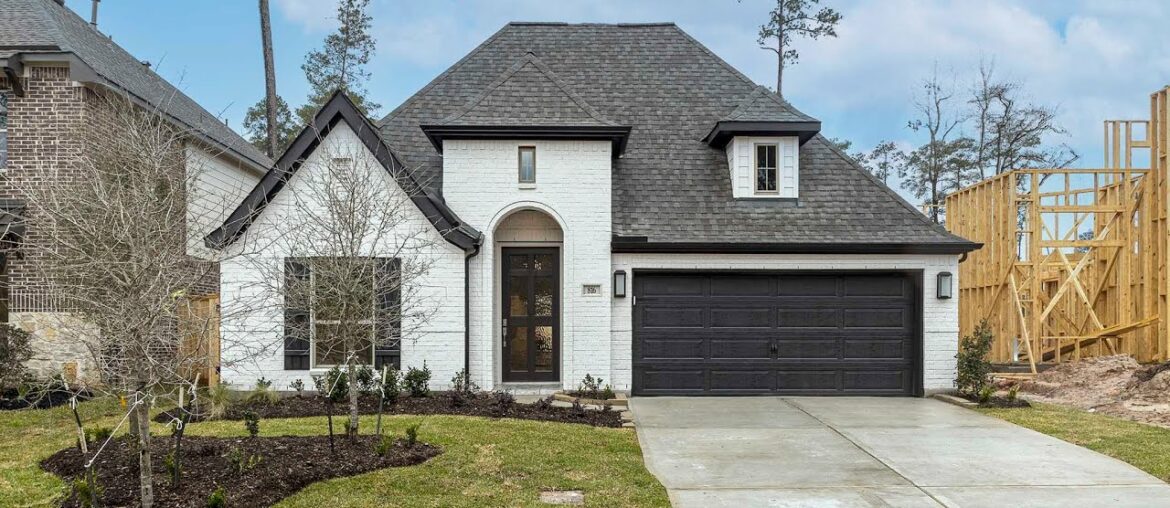 Perry Homes in Grand Central Park - 816 Coleto Run