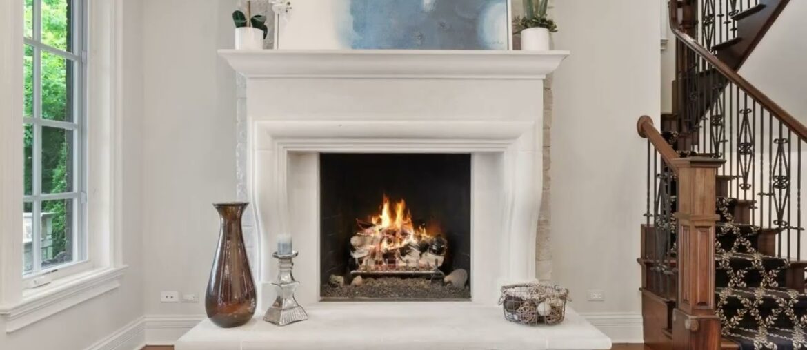 359 North Deere Park Drive East