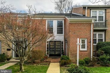 2077 Hopewood Drive for sale in Falls Church, VA 22043 - Residential