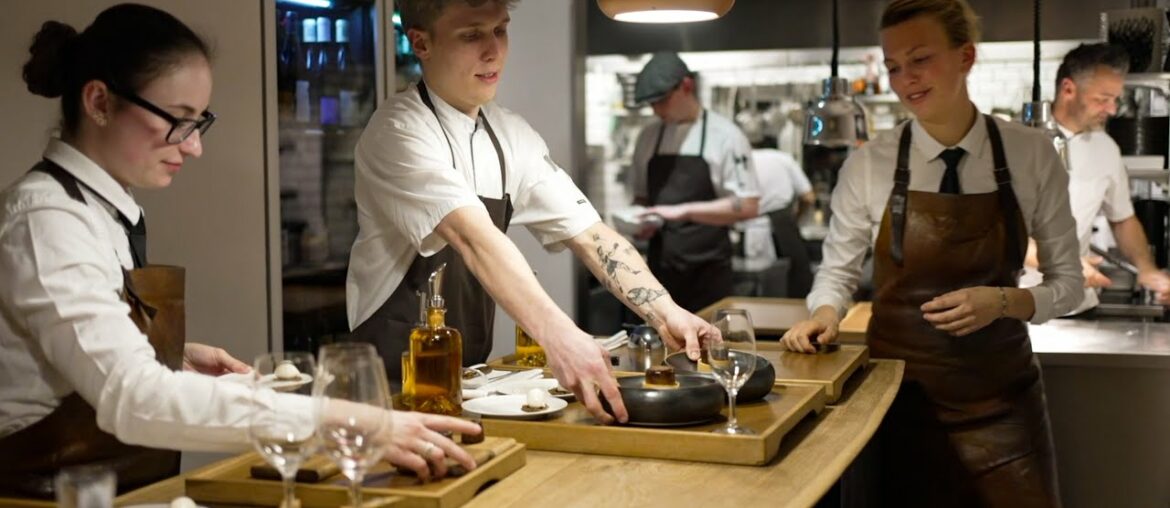 Busy Kitchen – Michelin Star Restaurant in Aarhus Denmark Busy Kitchen - Michelin Star Restaurant in Aarhus Denmark