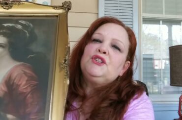 REAL EXAMPLES ONSITE OF FRENCH COUNTRY FURNITURE AND DECOR/HAUL & DECOR AT HOME/French Country Decor