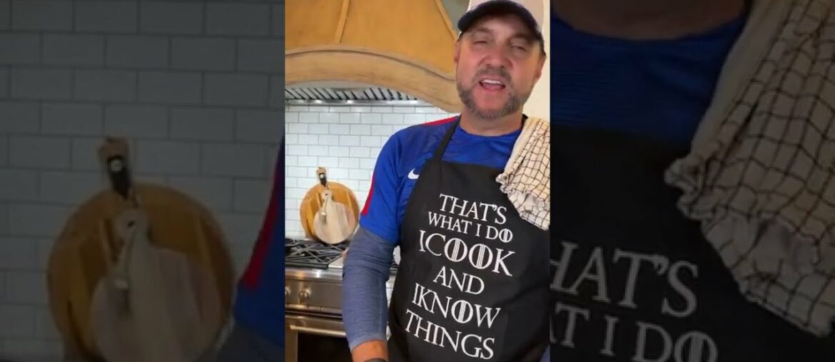 Adam Housley cook fried green tomato BLT's and French onion soup Live on Instagram/28Mar2022