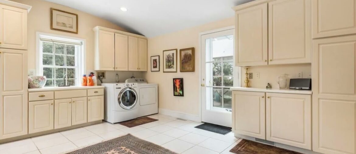 501 Mulberry Lane 501 Mulberry Lane