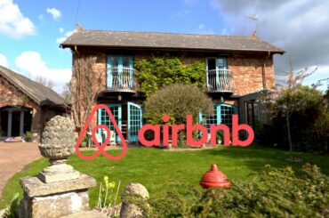 Inside a Charming 2 bed Barn Conversion | Airbnb Tour