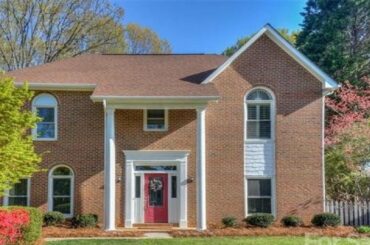 19428 Coachmans Trace, Cornelius, NC Presented by Paul Yancey.