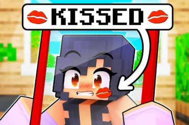 Aphmau Was KISSED In Minecraft!