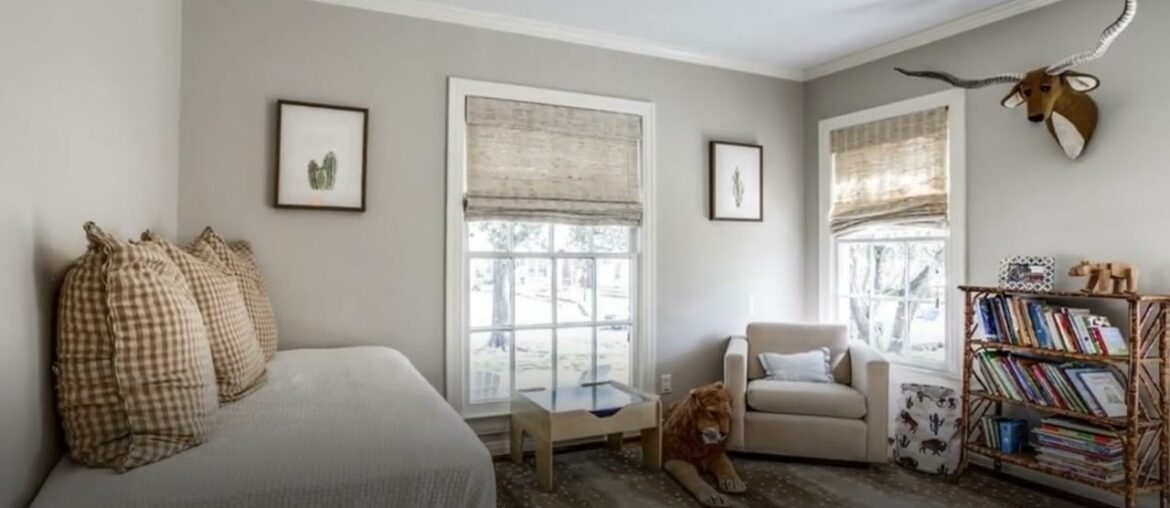 7004 Casa Loma Avenue