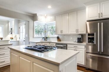 7004 Casa Loma Avenue