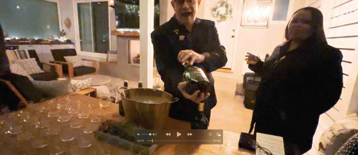 Corporate Wine Tasting Event at the Holidays - Deans