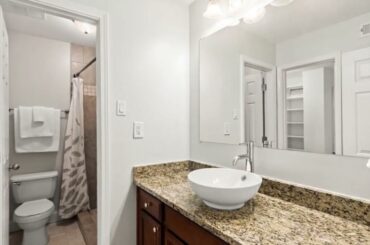 6980 Roswell Road, Unit E1