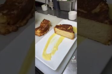 THICK BUTTERY BRIOCHE FRENCH TOAST