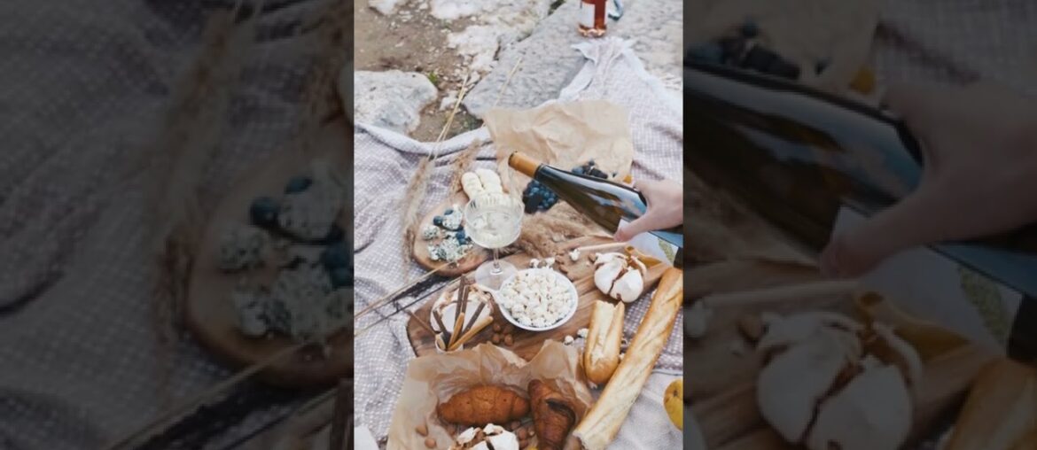 #Shorts - How to make French aperitif with white wine, croissants, popcorn, baguette and cheese