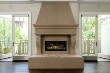 363 West Del Mar Boulevard, Unit 102