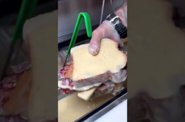 new styled French toast #frenchtoast #chocolate #satisfying #food #shorts