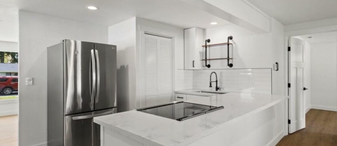 3806 Northeast 7th Street 3806 Northeast 7th Street