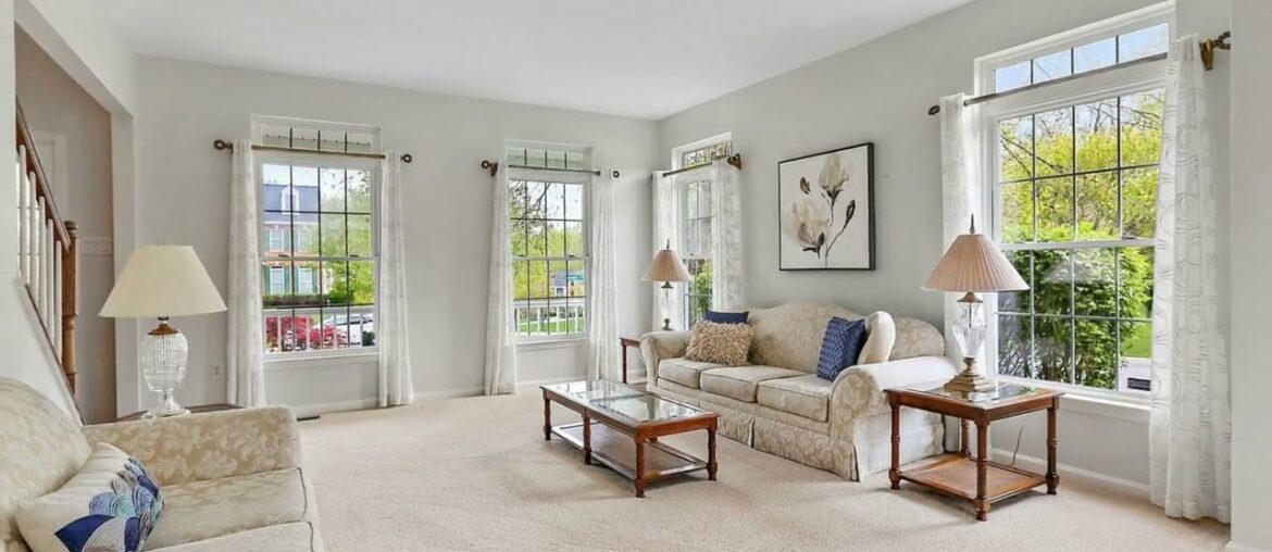 2201 Samantha Way 2201 Samantha Way